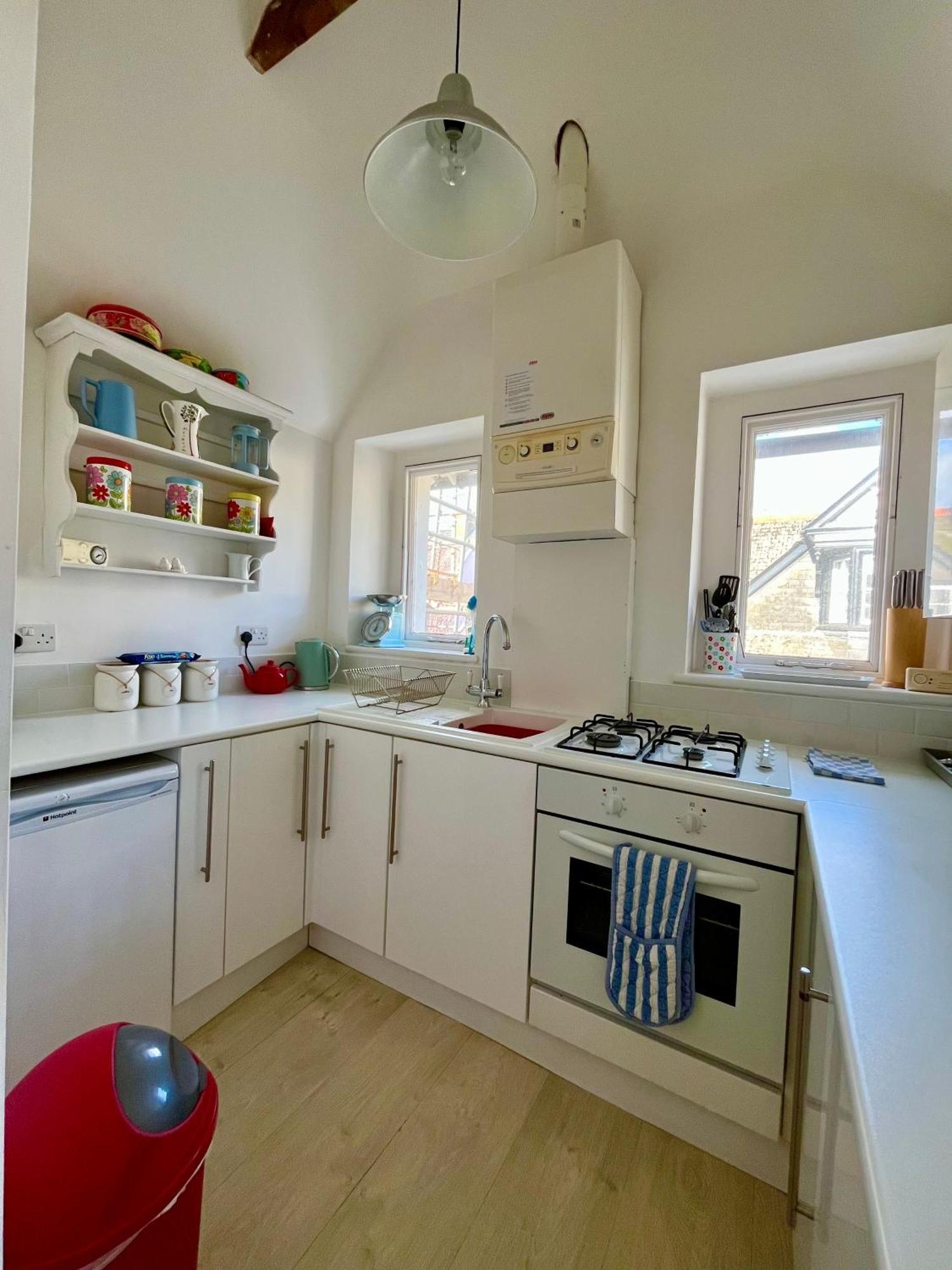 Lyme Regis Renovated Period Seaside Flat Lägenhet Exteriör bild
